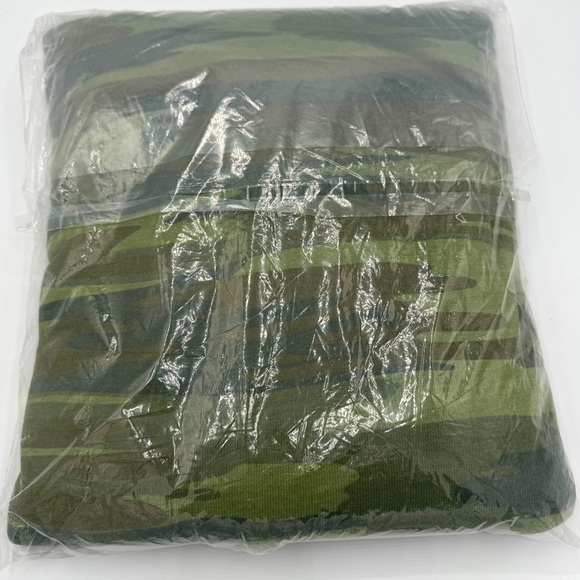 NWT Aviator Nation Palm Tree Festival Green Camo Crewneck Sweatshirt relaxed - Picture 6 of 14